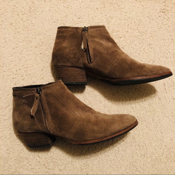 Aquatalia Suede Booties - size 9 - Picture 4 of 7